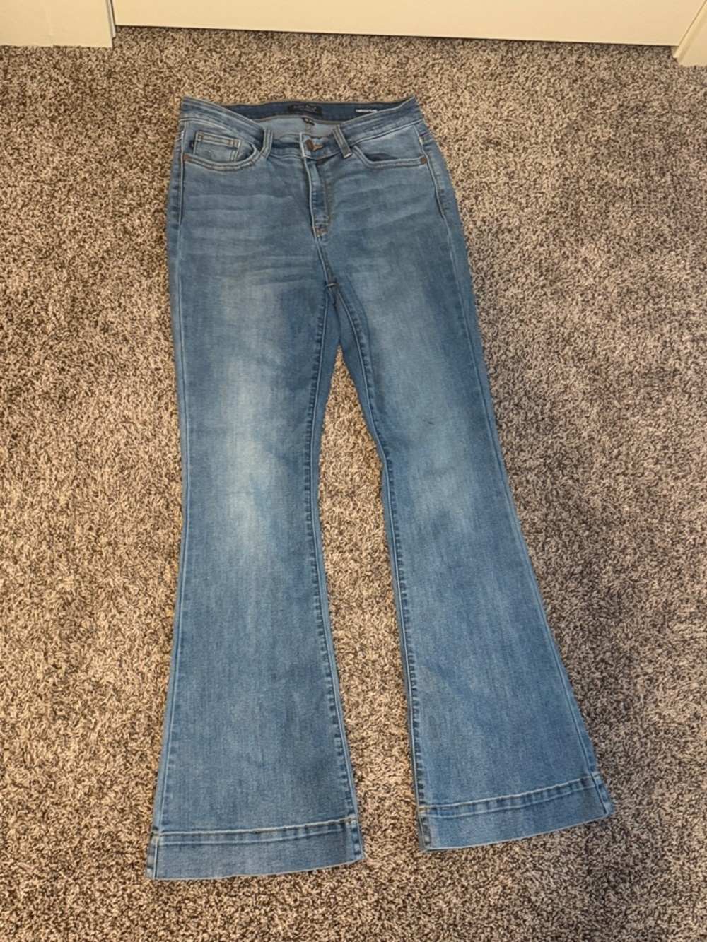 Judy Blue Medium Wash Flare Jeans